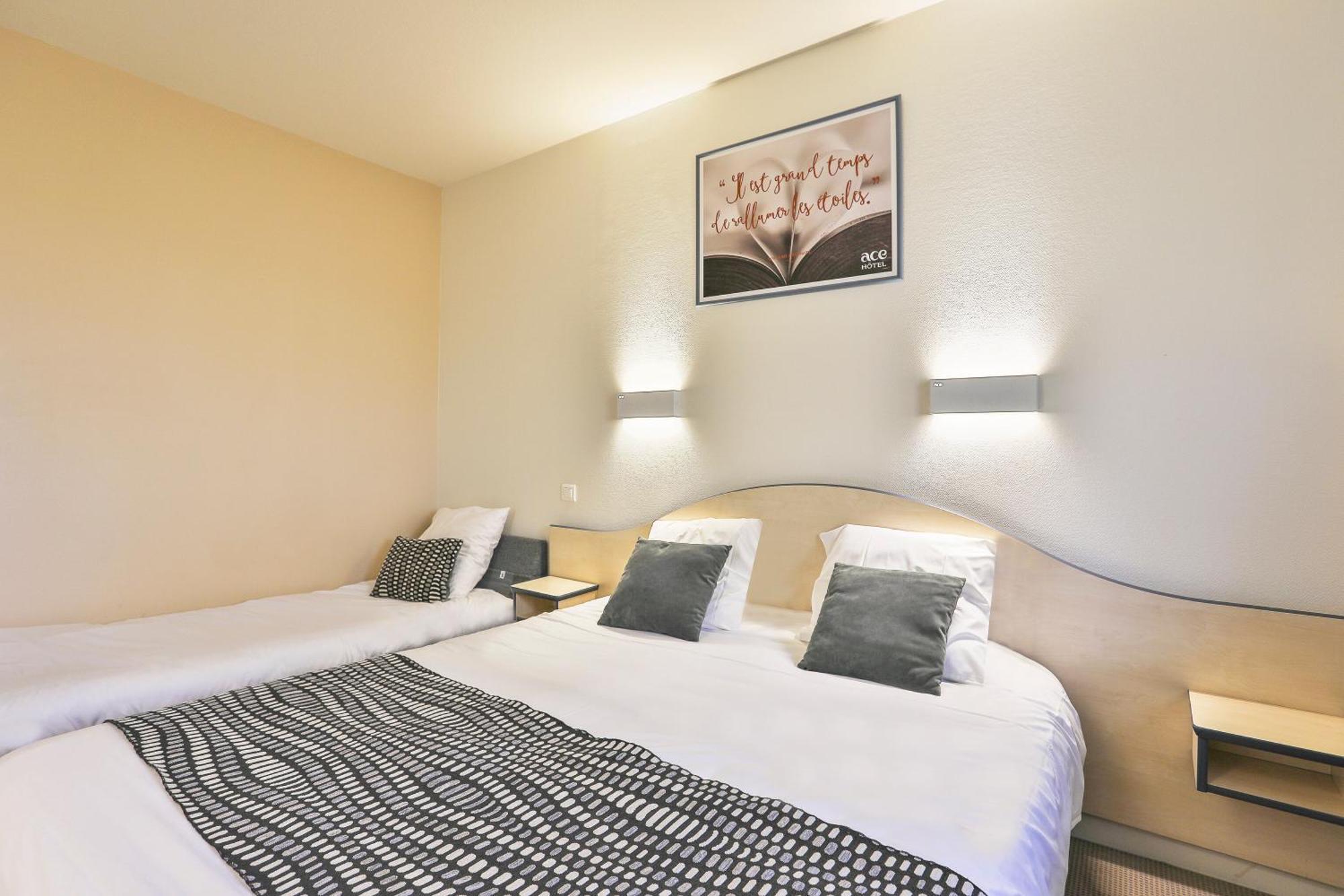 Ace Hotel Vendee Saint Hermine Sainte-Hermine エクステリア 写真