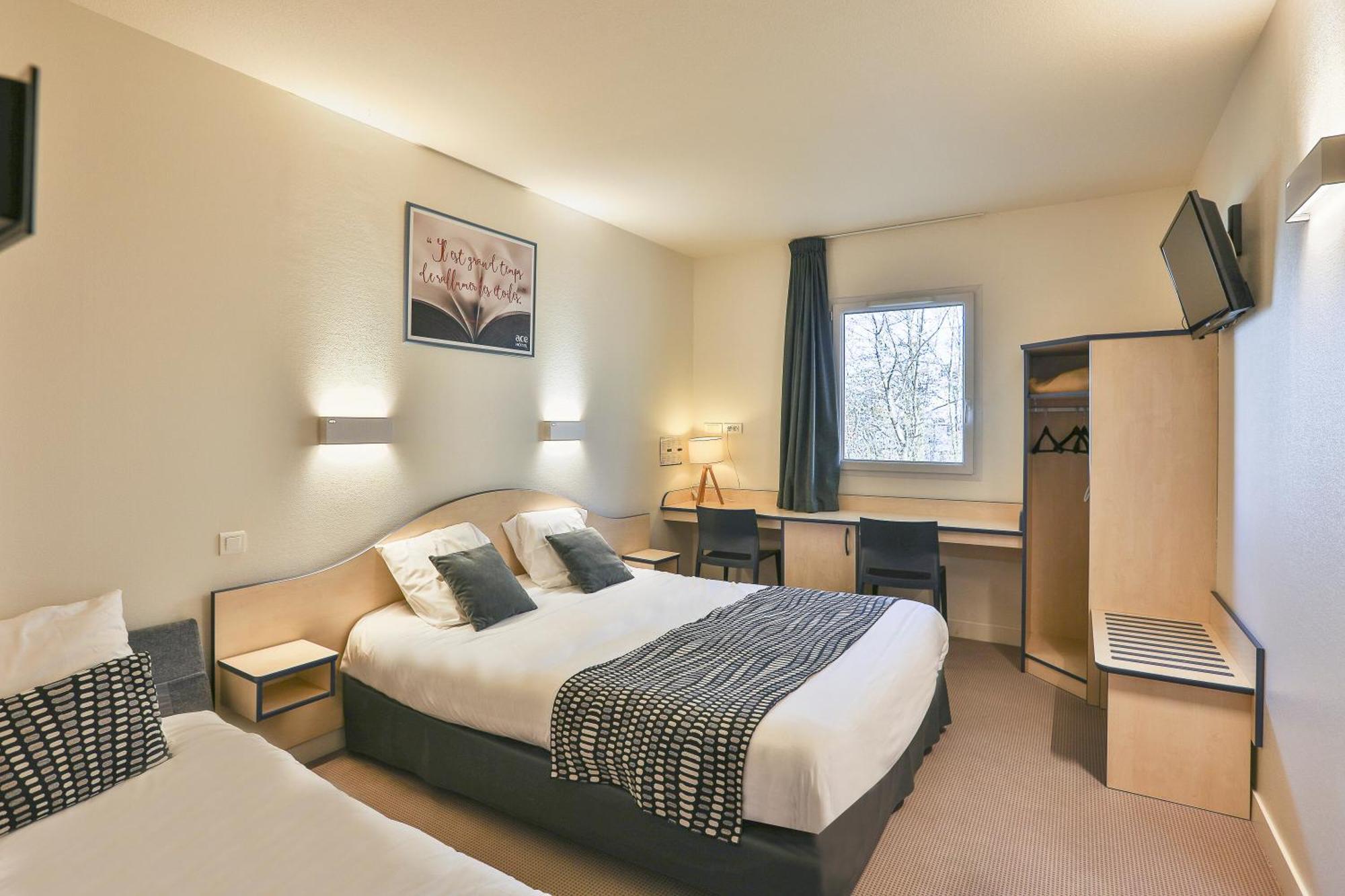 Ace Hotel Vendee Saint Hermine Sainte-Hermine エクステリア 写真